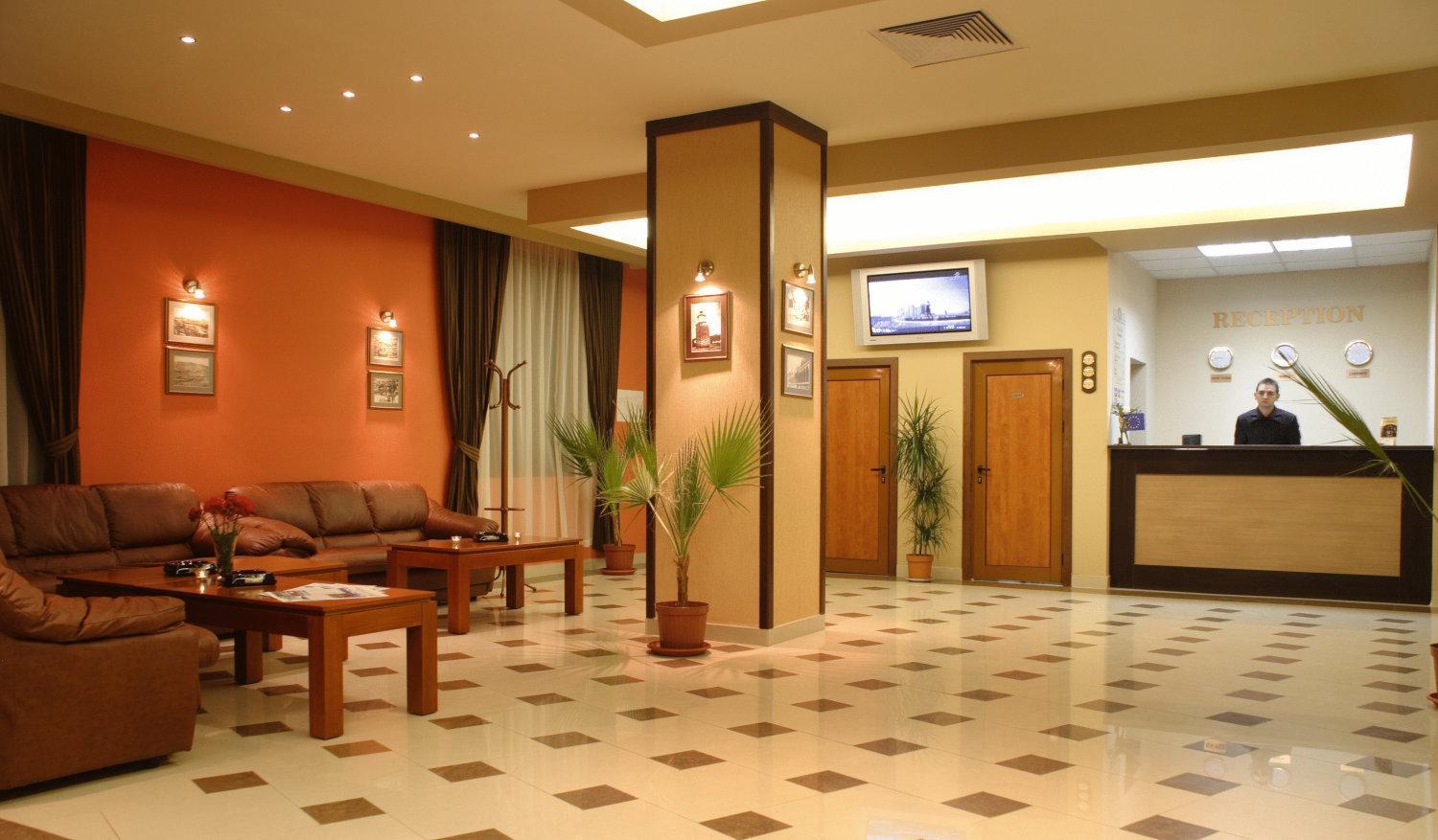 Park Hotel Dryanovo Bagian luar foto