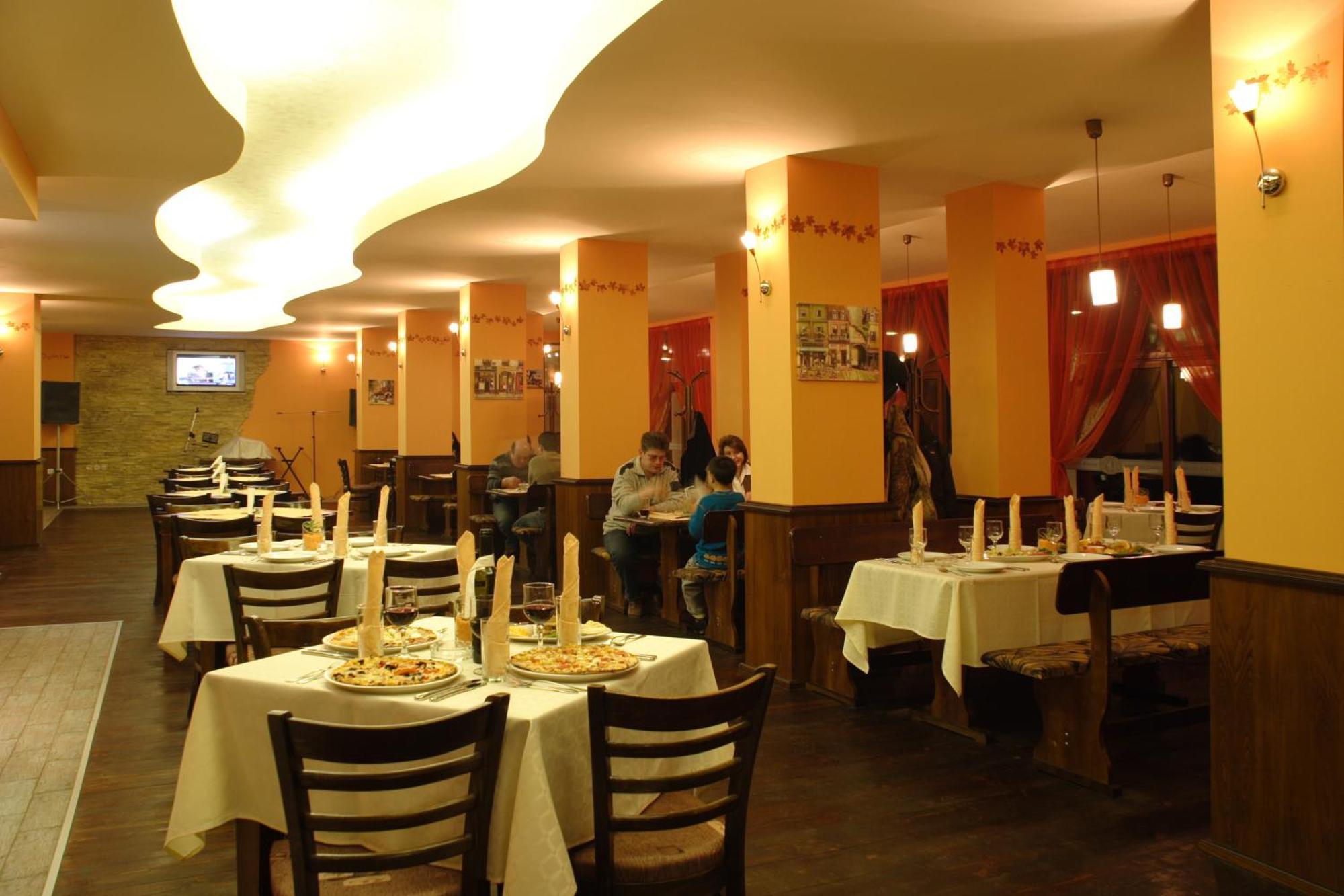 Park Hotel Dryanovo Bagian luar foto